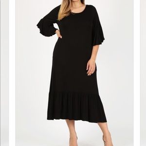 Black ruffle dress (Curvy Plus Size)